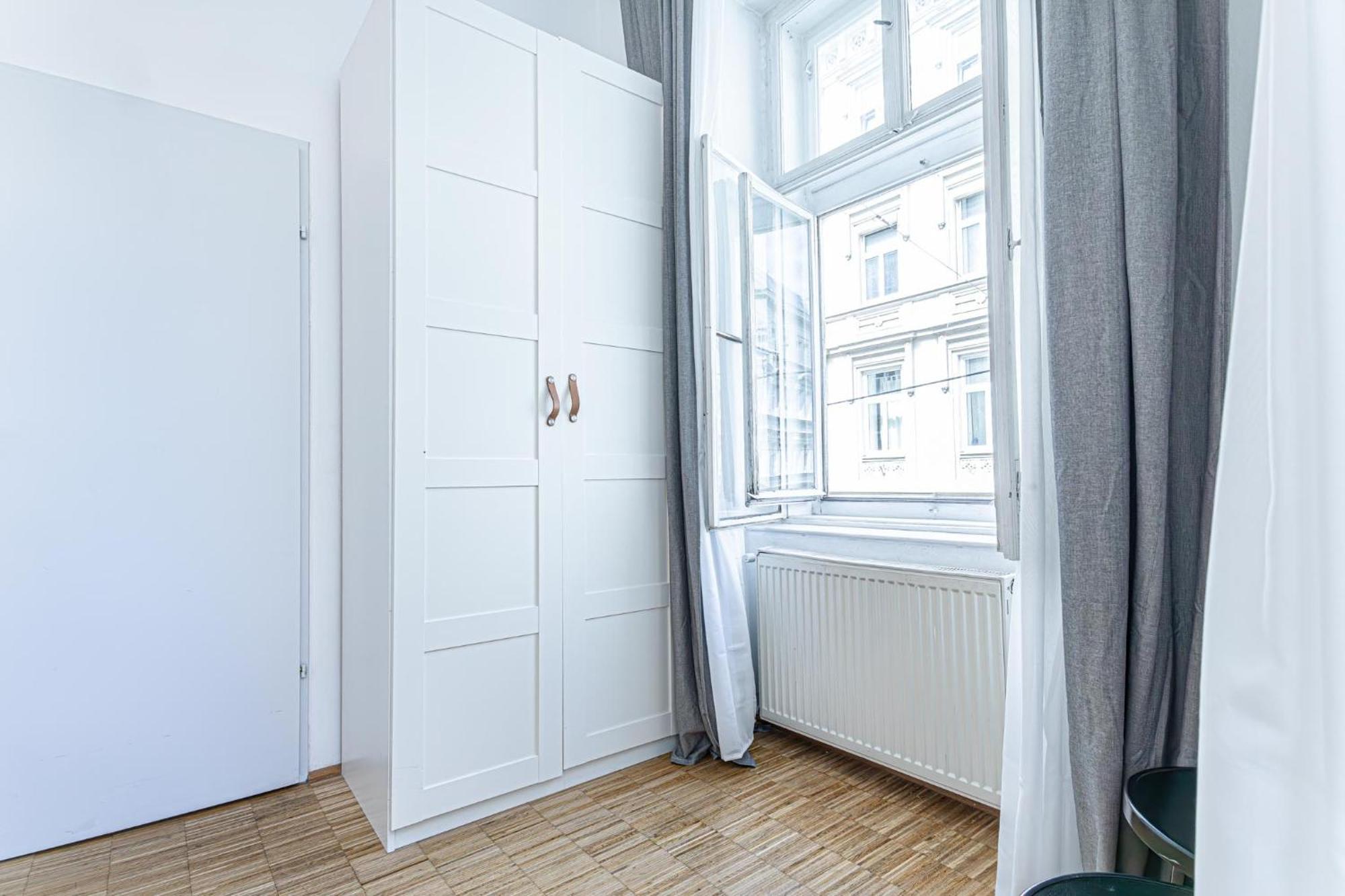 Superior 2Br Apartment - Perfect For Longstays Виена Екстериор снимка