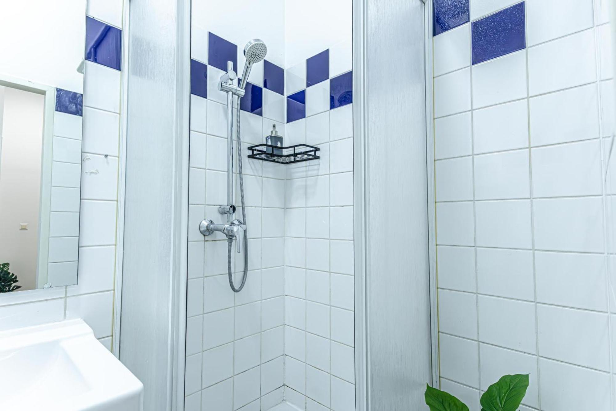 Superior 2Br Apartment - Perfect For Longstays Виена Екстериор снимка